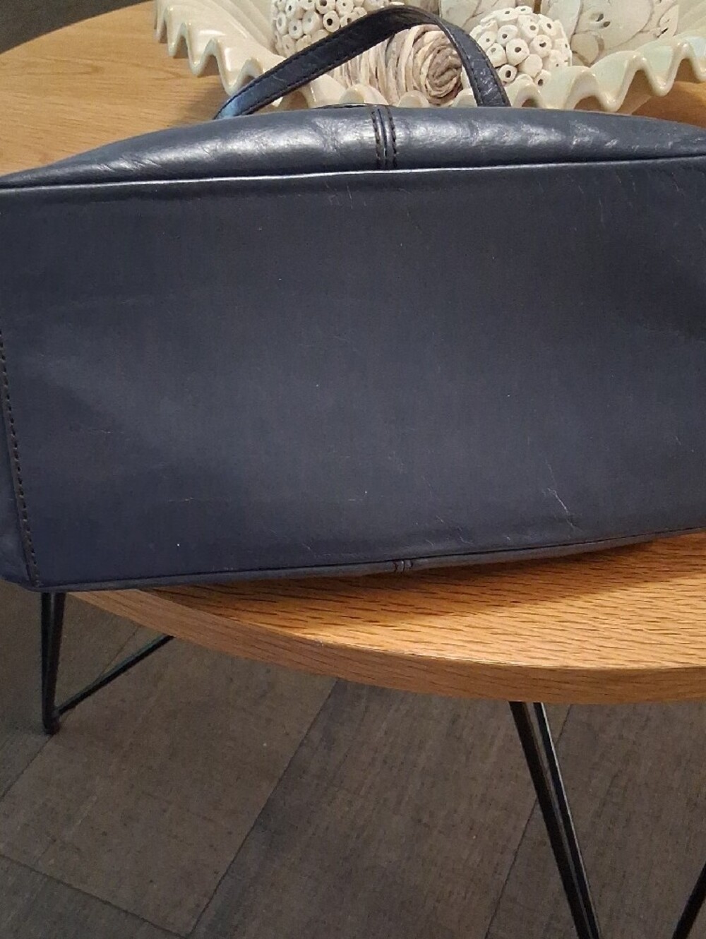 HOBO Navy Leather Top-Handle Shoulder Bag with Crossbody Strap. See Mark On Pic - Picture 6 of 8